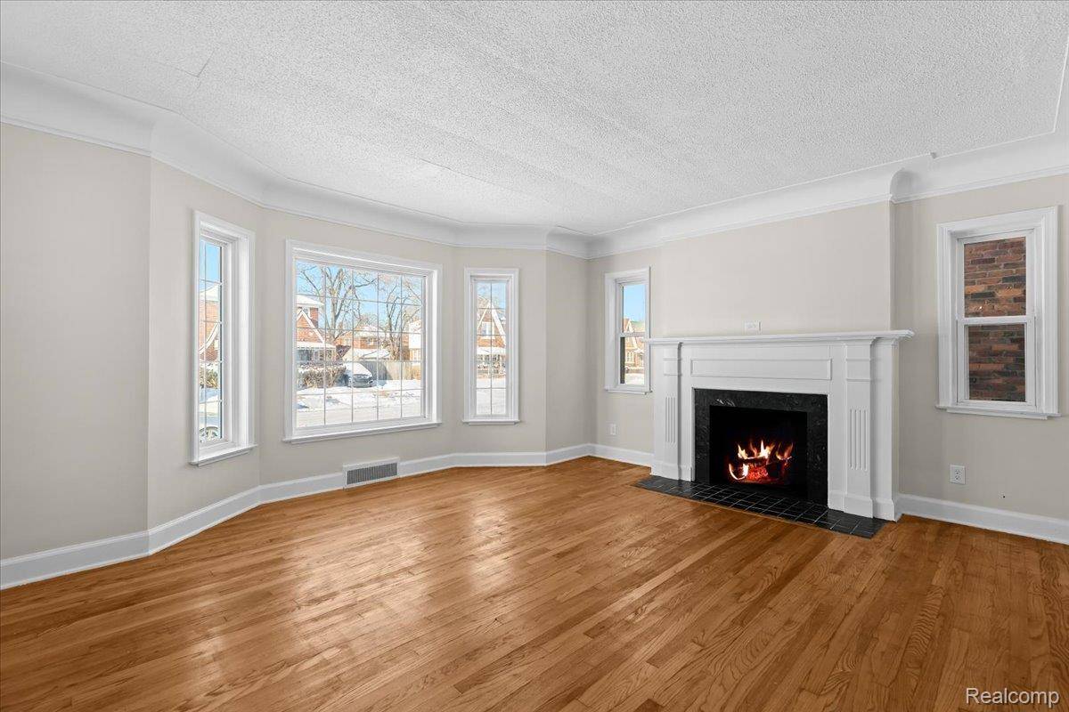 Detroit, MI 48221,18622 Ohio ST