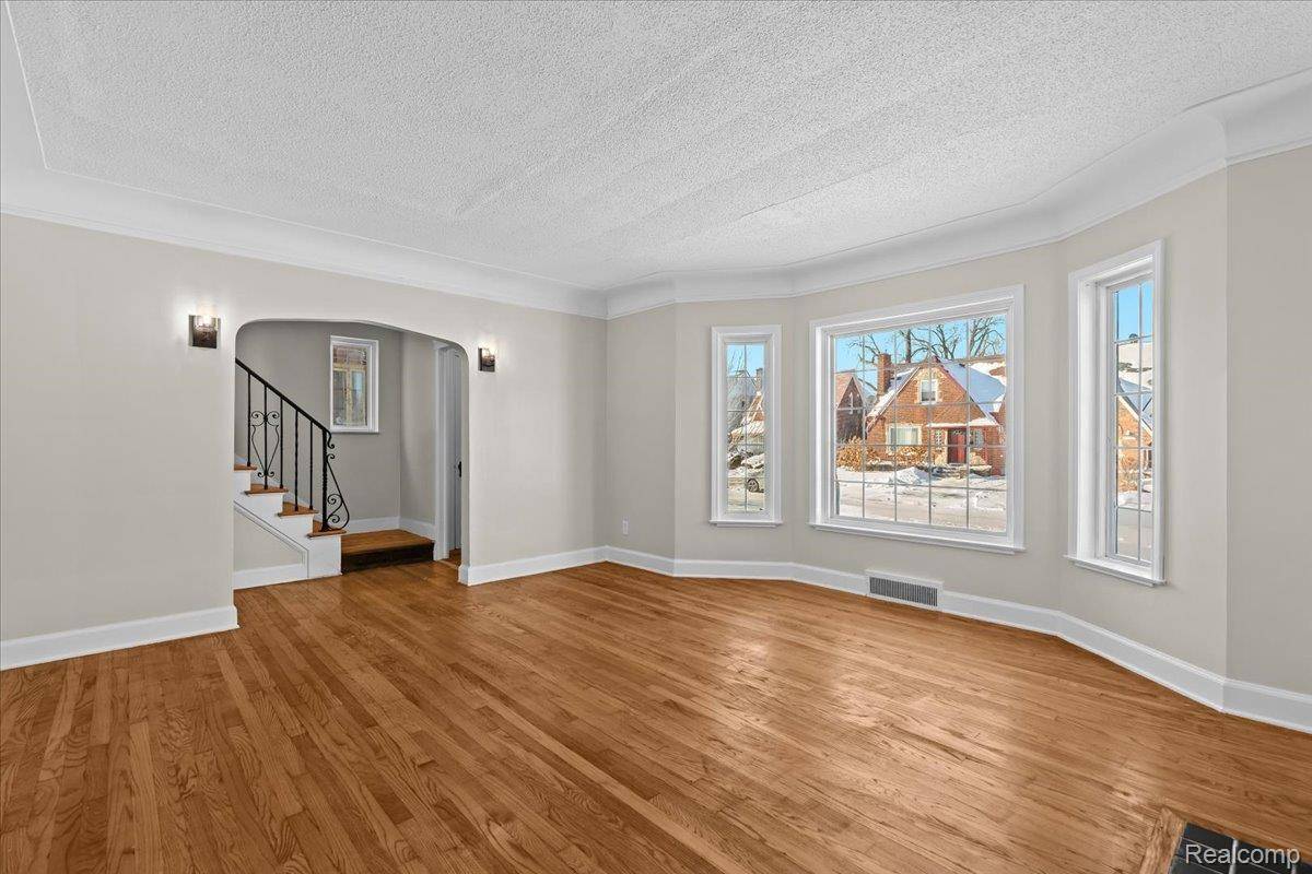 Detroit, MI 48221,18622 Ohio ST