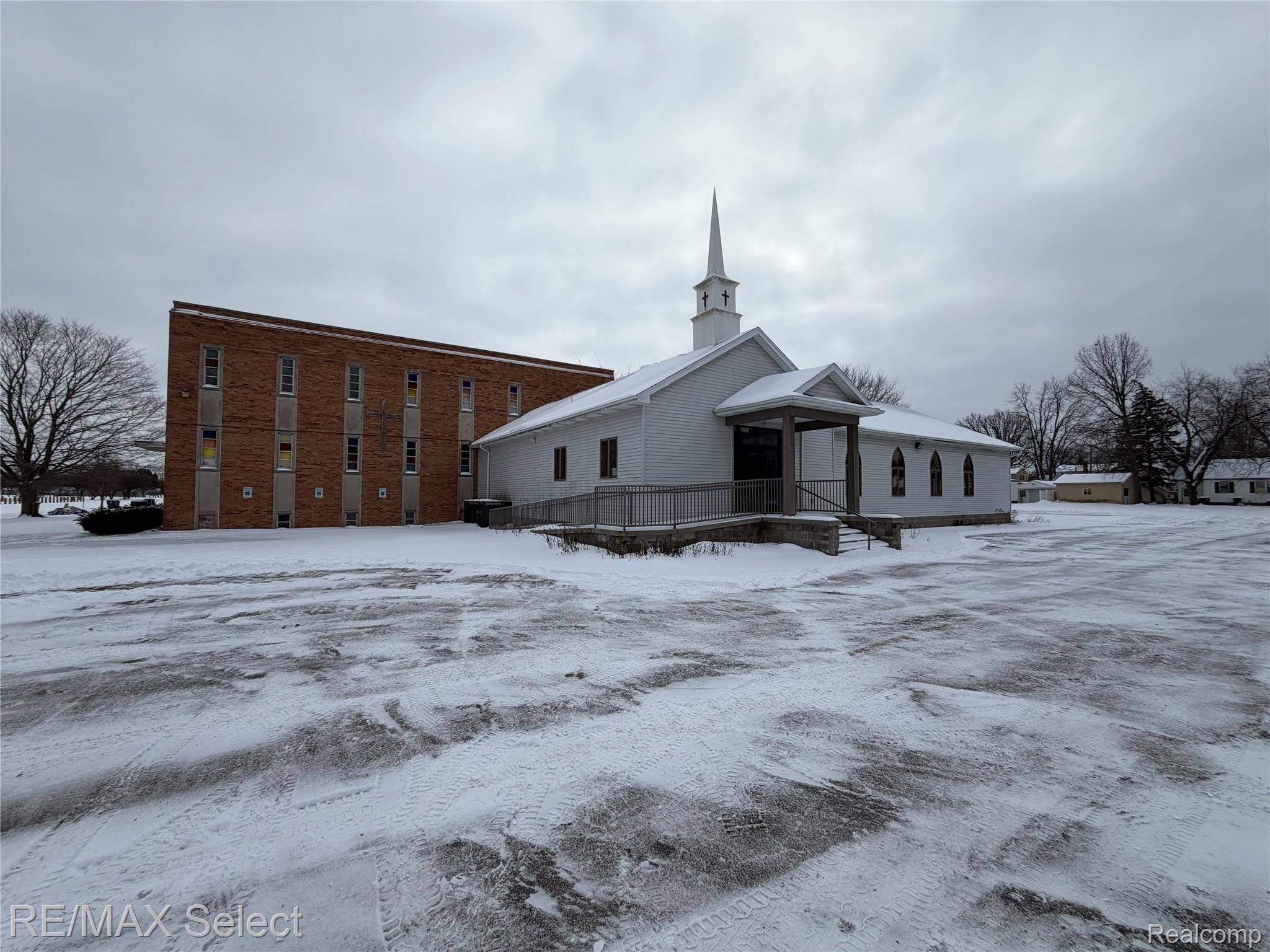 3302 Whittier AVE, Flint, MI 48506