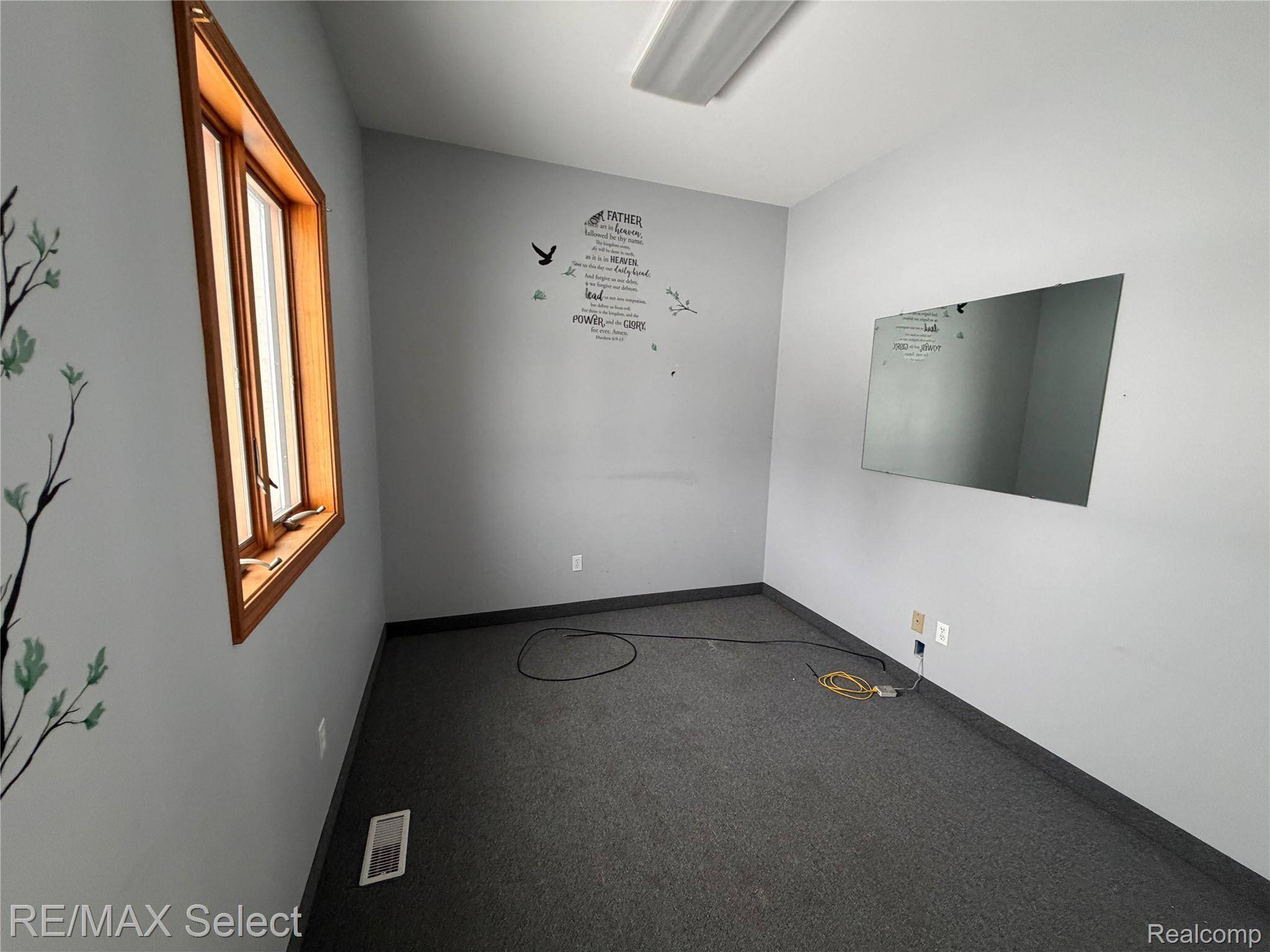 3302 Whittier AVE, Flint, MI 48506