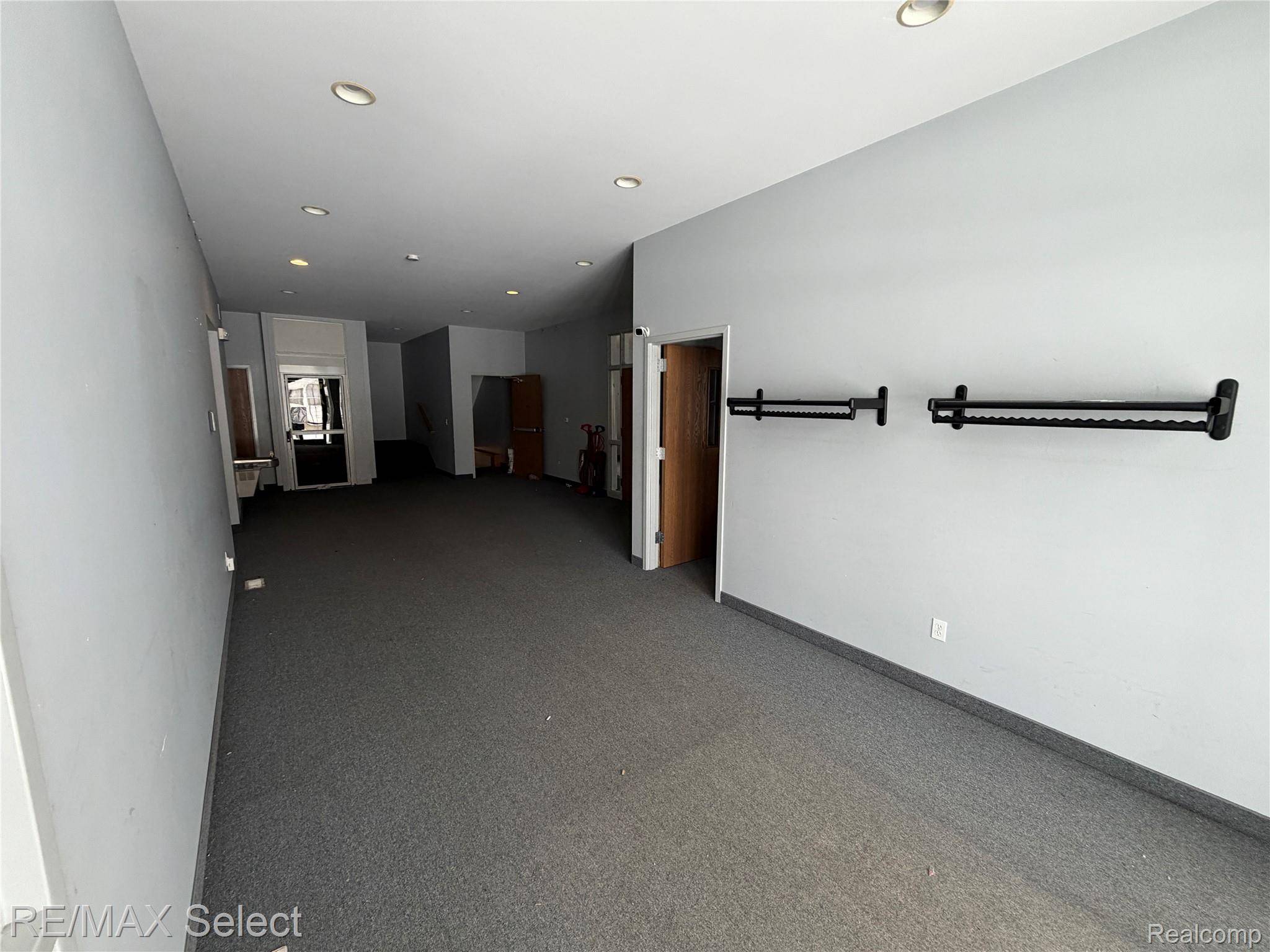 3302 Whittier AVE, Flint, MI 48506