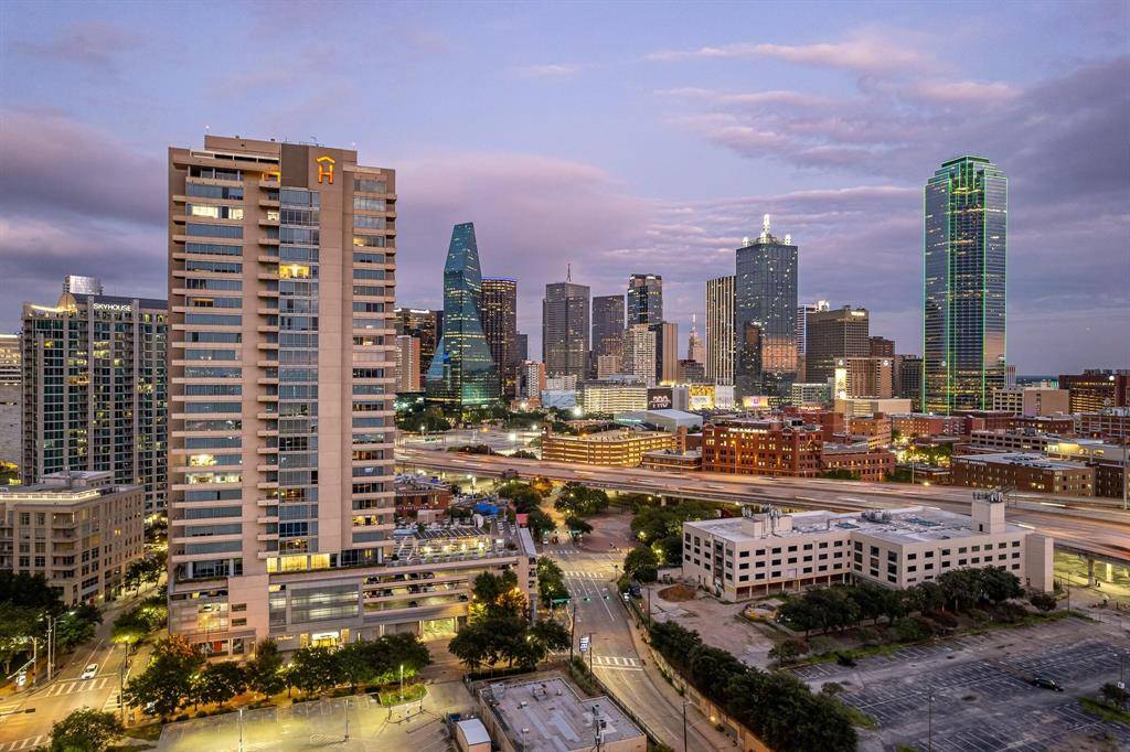 2200 Victory Avenue #1901, Dallas, TX 75219