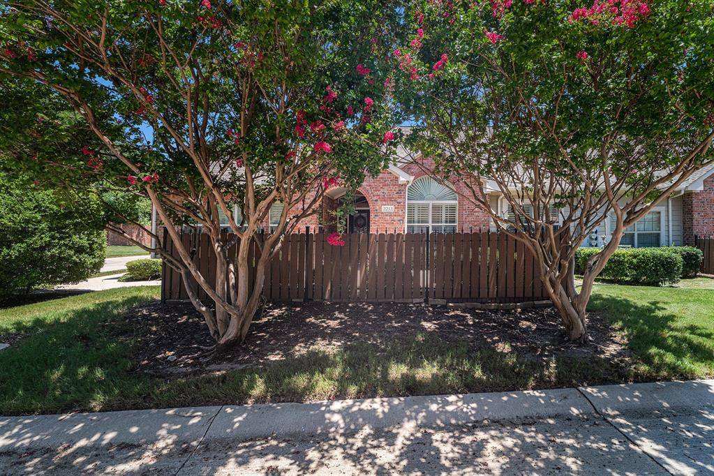 Fort Worth, TX 76116,3250 Rosemeade Drive #2213
