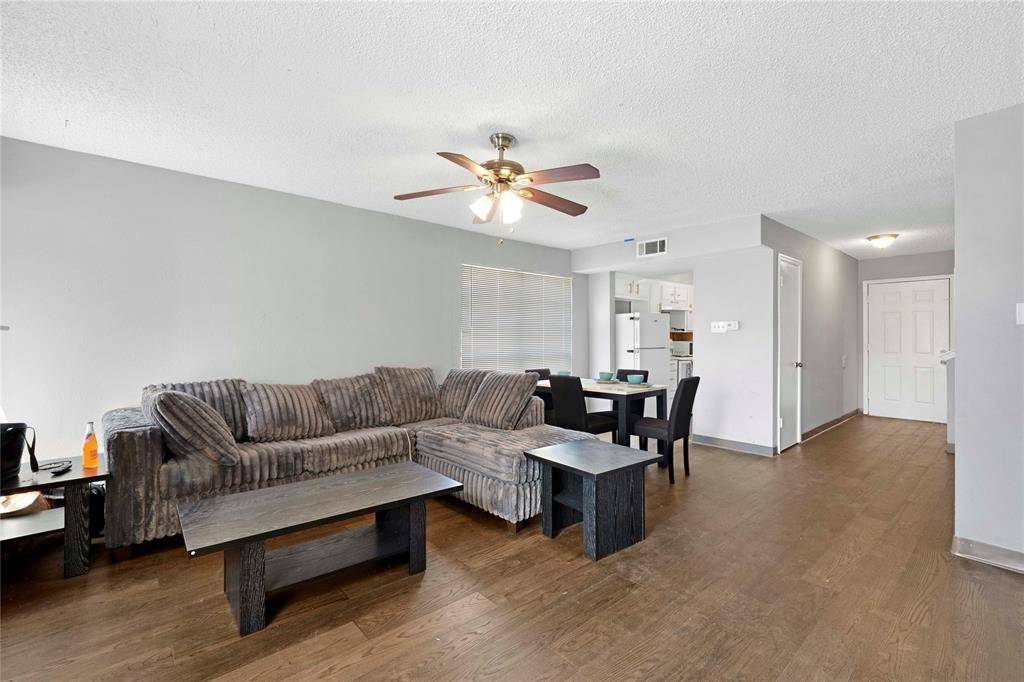 Arlington, TX 76015,2744 Saint George Place