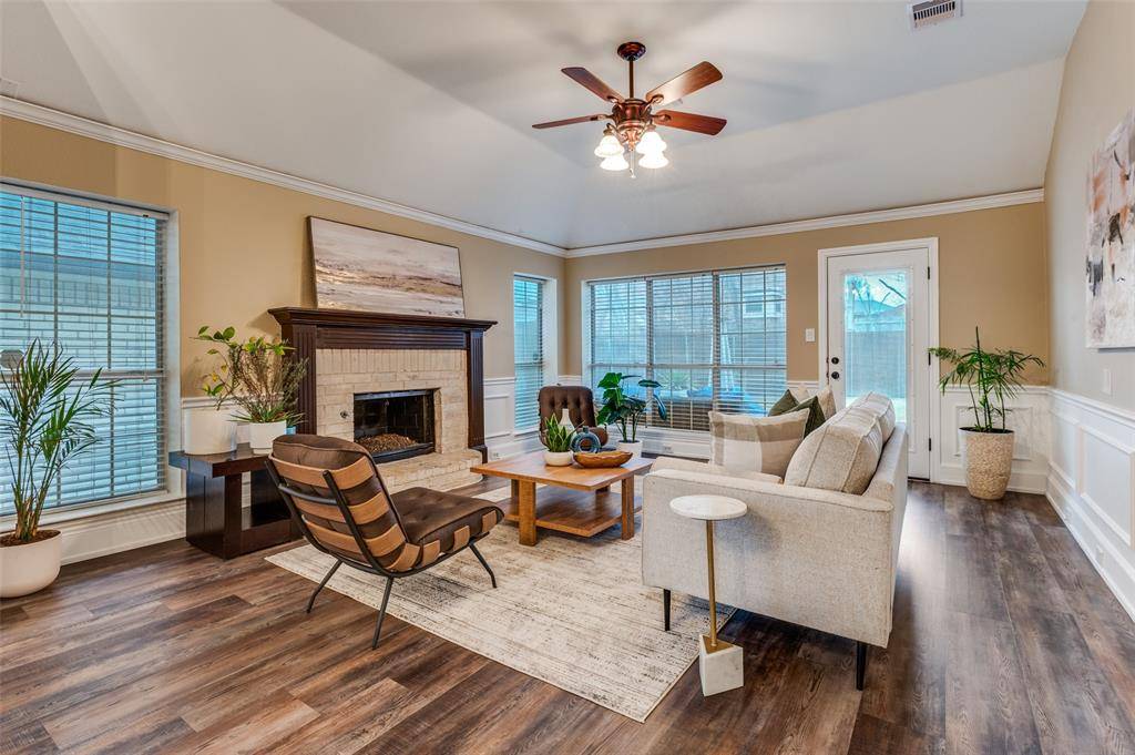 Carrollton, TX 75007,3810 Antioch Circle