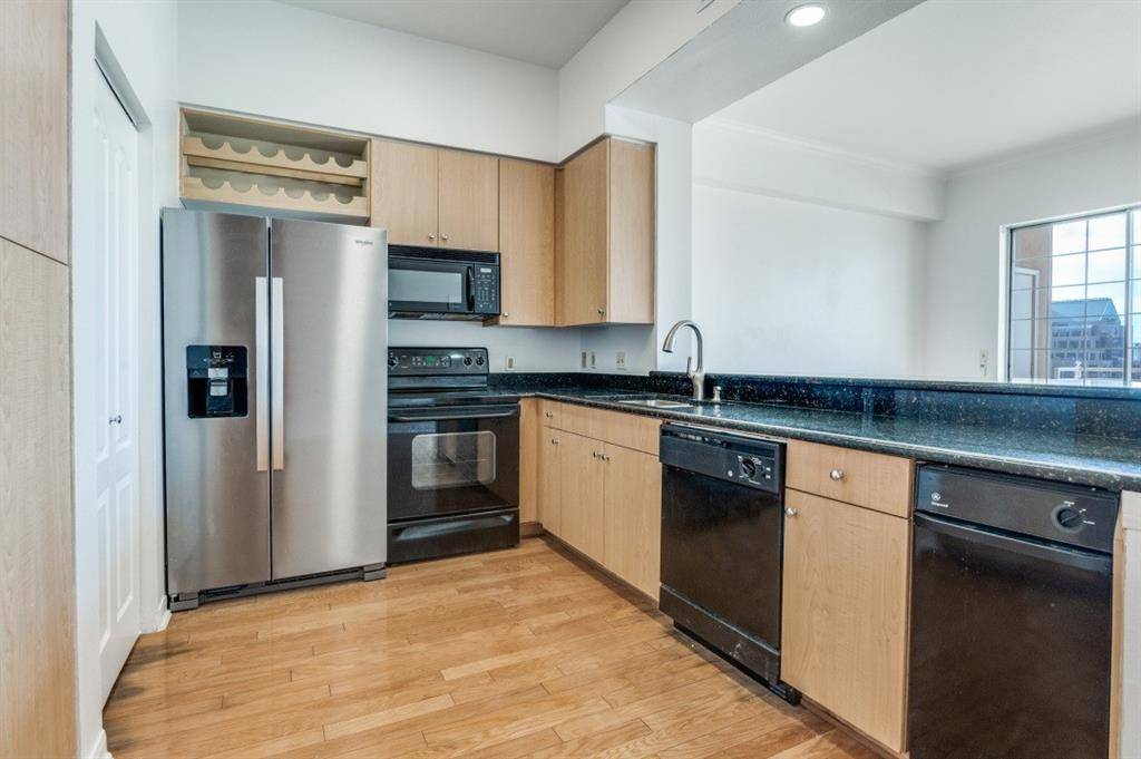 Dallas, TX 75219,3225 Turtlecreek Boulevard #1212