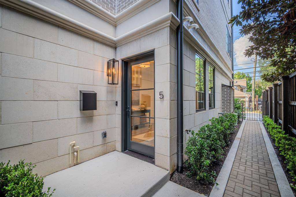 University Park, TX 75205,4128 University Boulevard #5