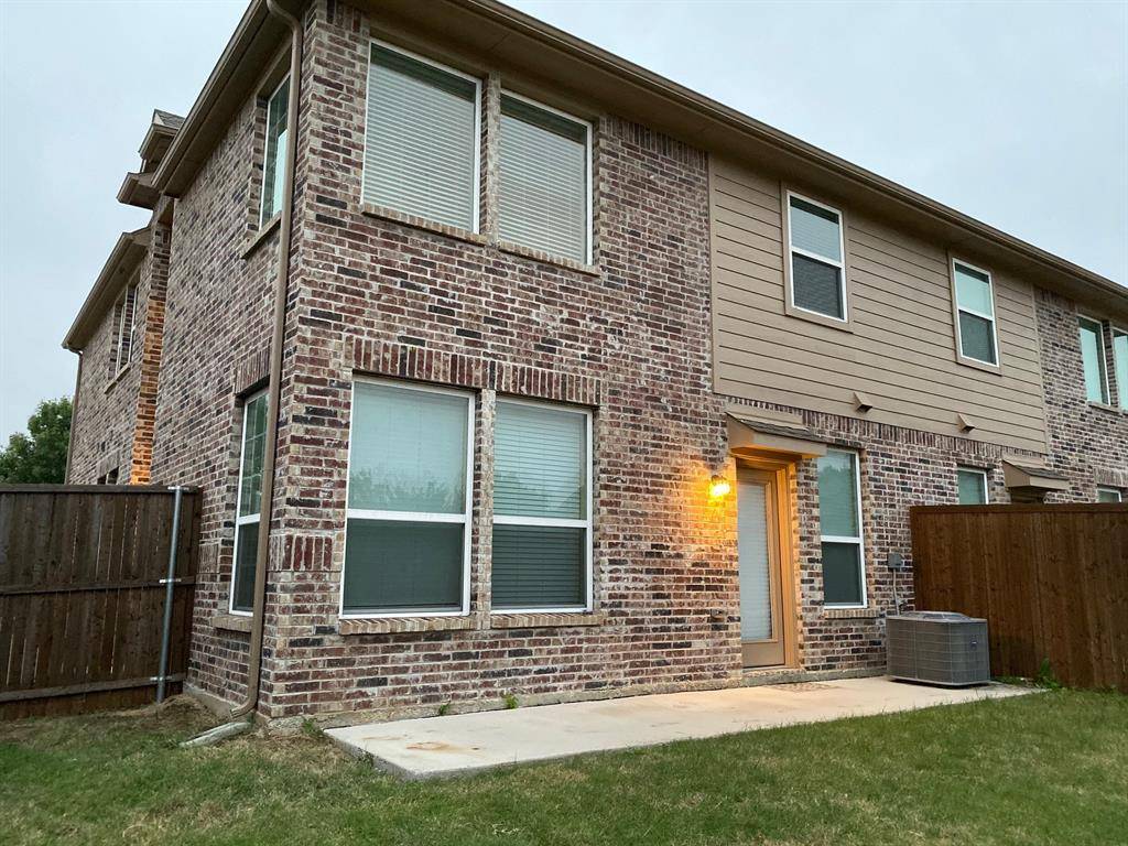 Lewisville, TX 75067,255 Sherburne Street