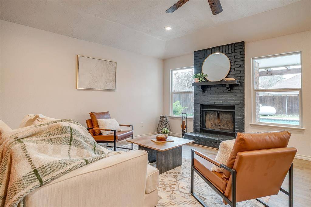 Burleson, TX 76028,800 Crestview Drive