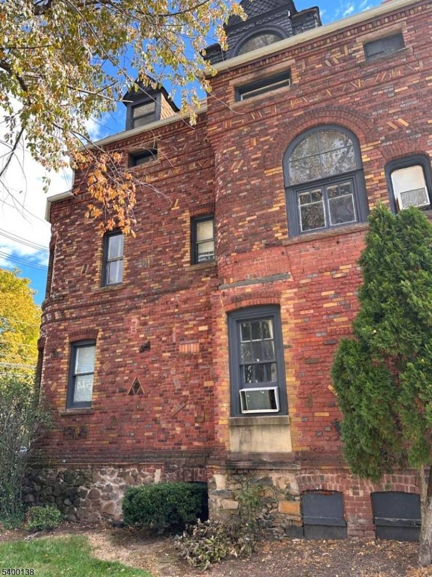 Plainfield City, NJ 07060,720 Madison Ave