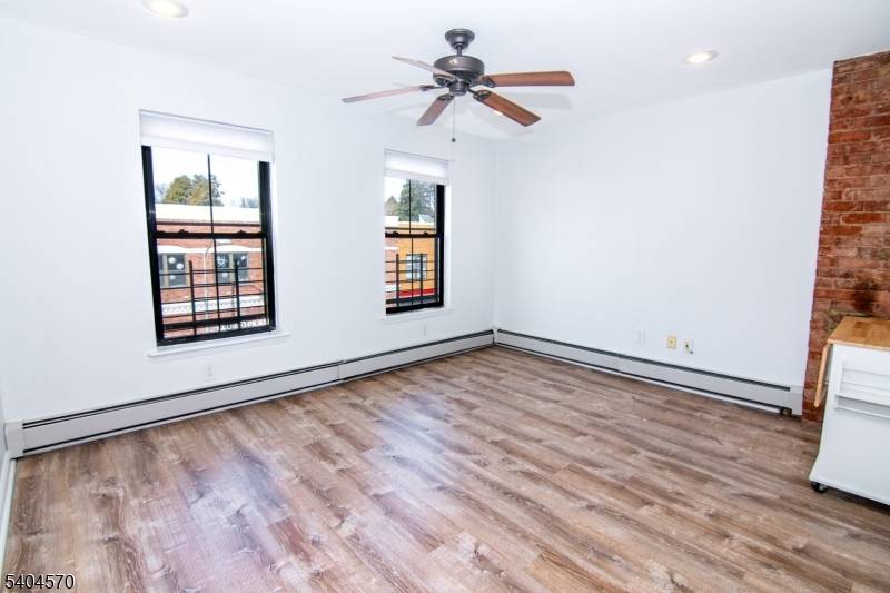 Westfield Town, NJ 07090,220 East Broad Street Apt 3 #Apt3