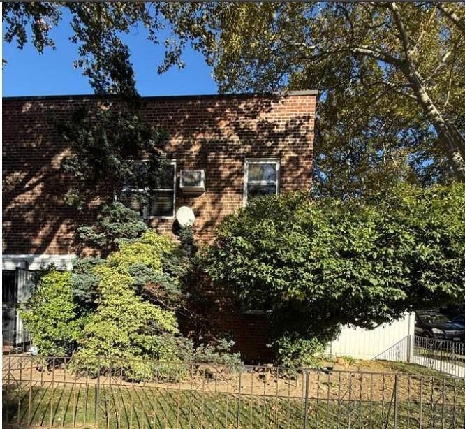25-47 150th ST, Flushing, NY 11354