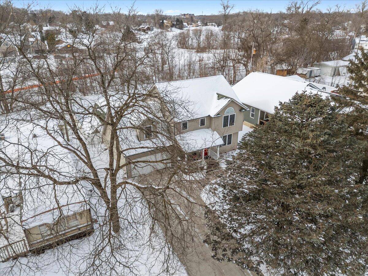 Brighton, MI 48114,2772 Tim AVE