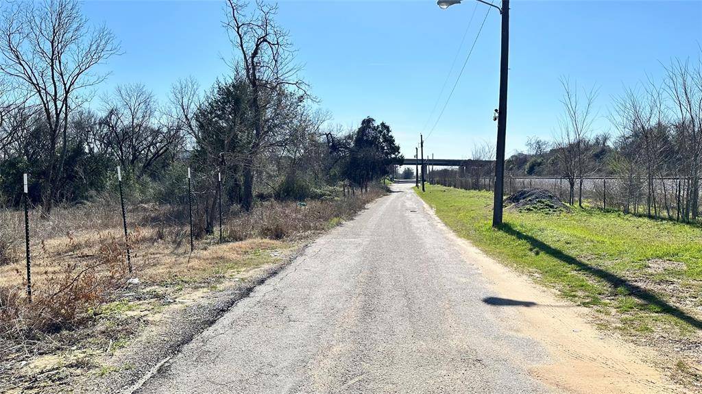 Dallas, TX 75215,5412 Railroad Avenue