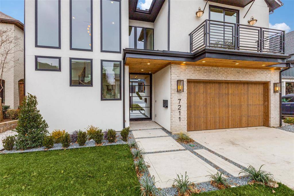 Dallas, TX 75214,7211 Coronado Avenue