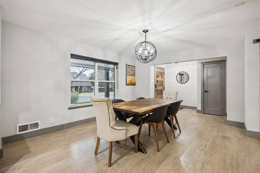 Dallas, TX 75240,13326 Rolling Hills Lane