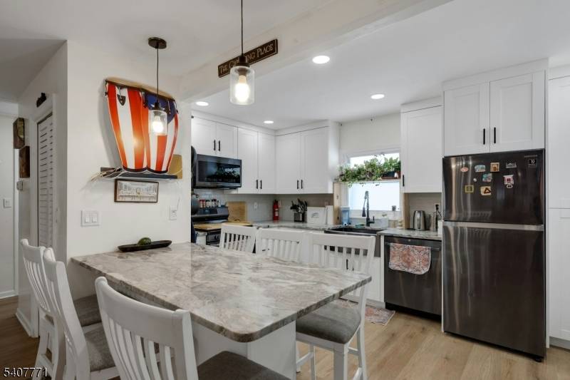 Rochelle Park Twp., NJ 07662,45 Howard Ave