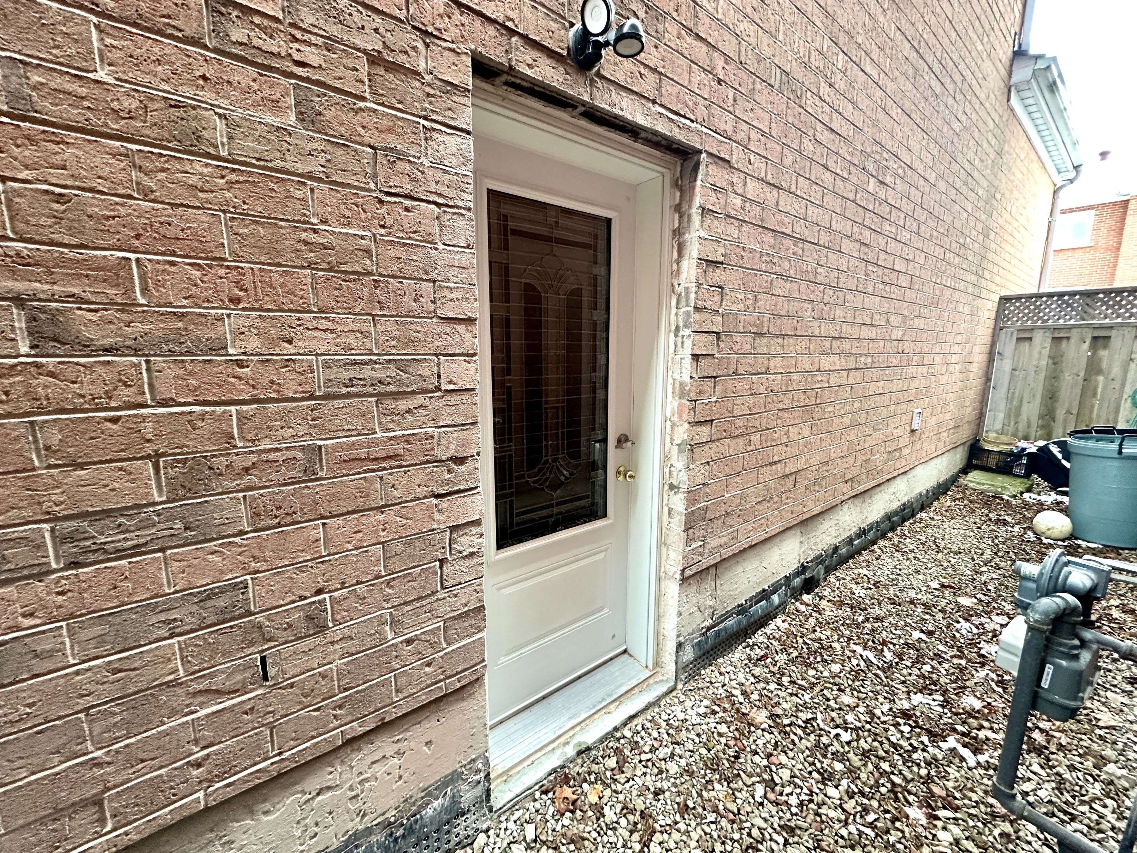 Markham, ON L3P 7S5,86 Snowdon CIR #Lower