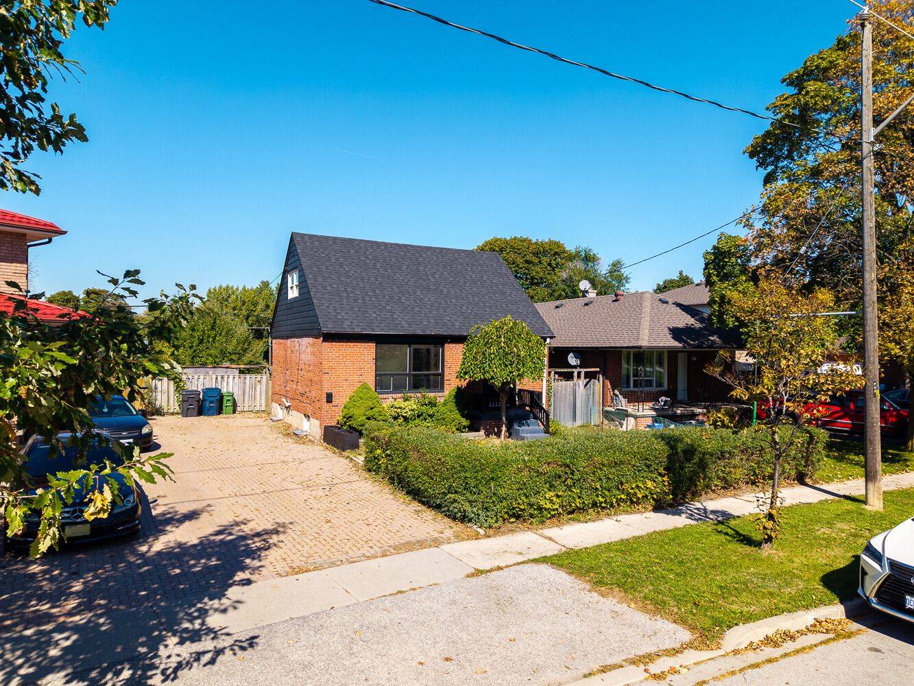 Toronto W10, ON M9W 3Z8,65 Barrhead CRES