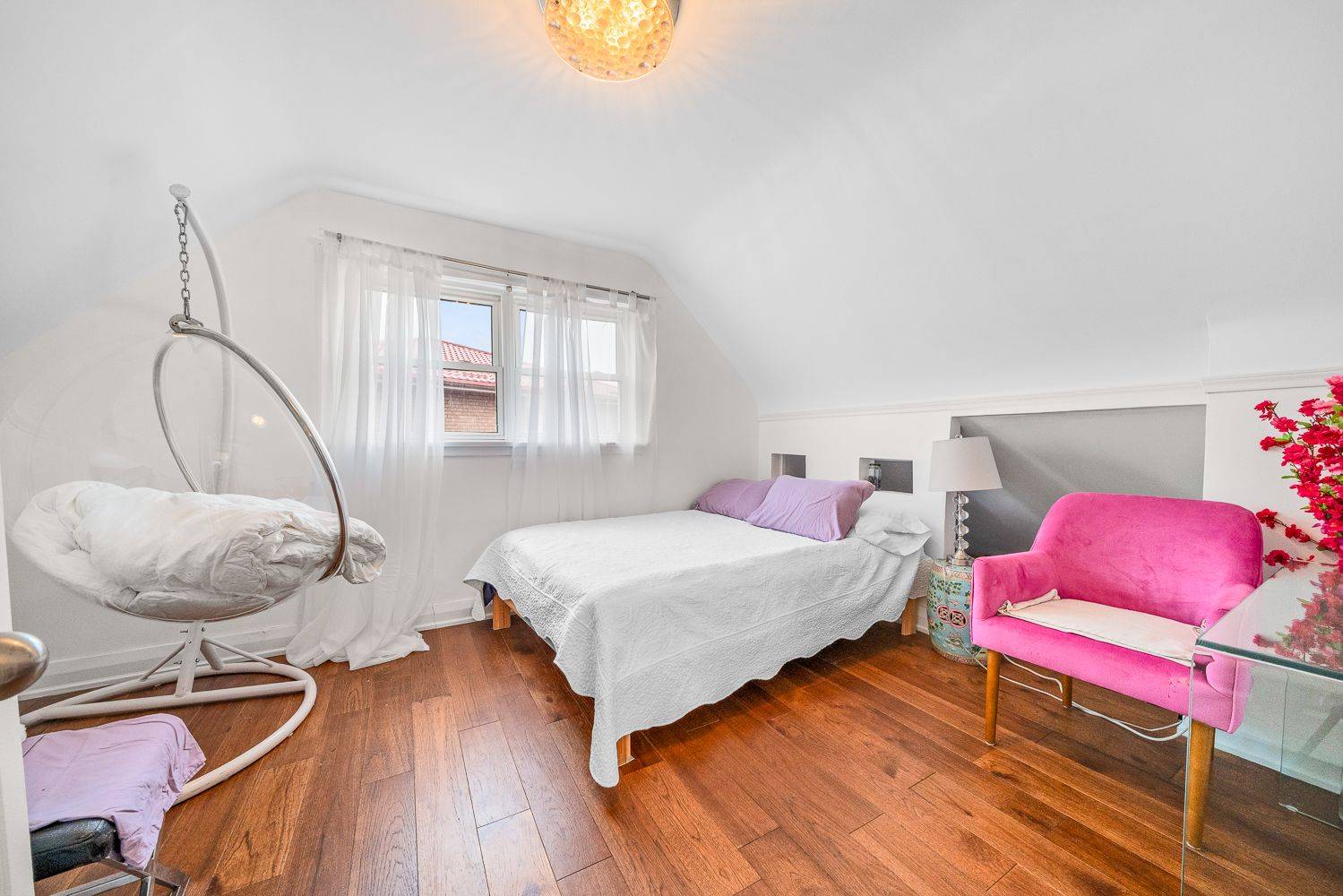 Toronto W10, ON M9W 3Z8,65 Barrhead CRES