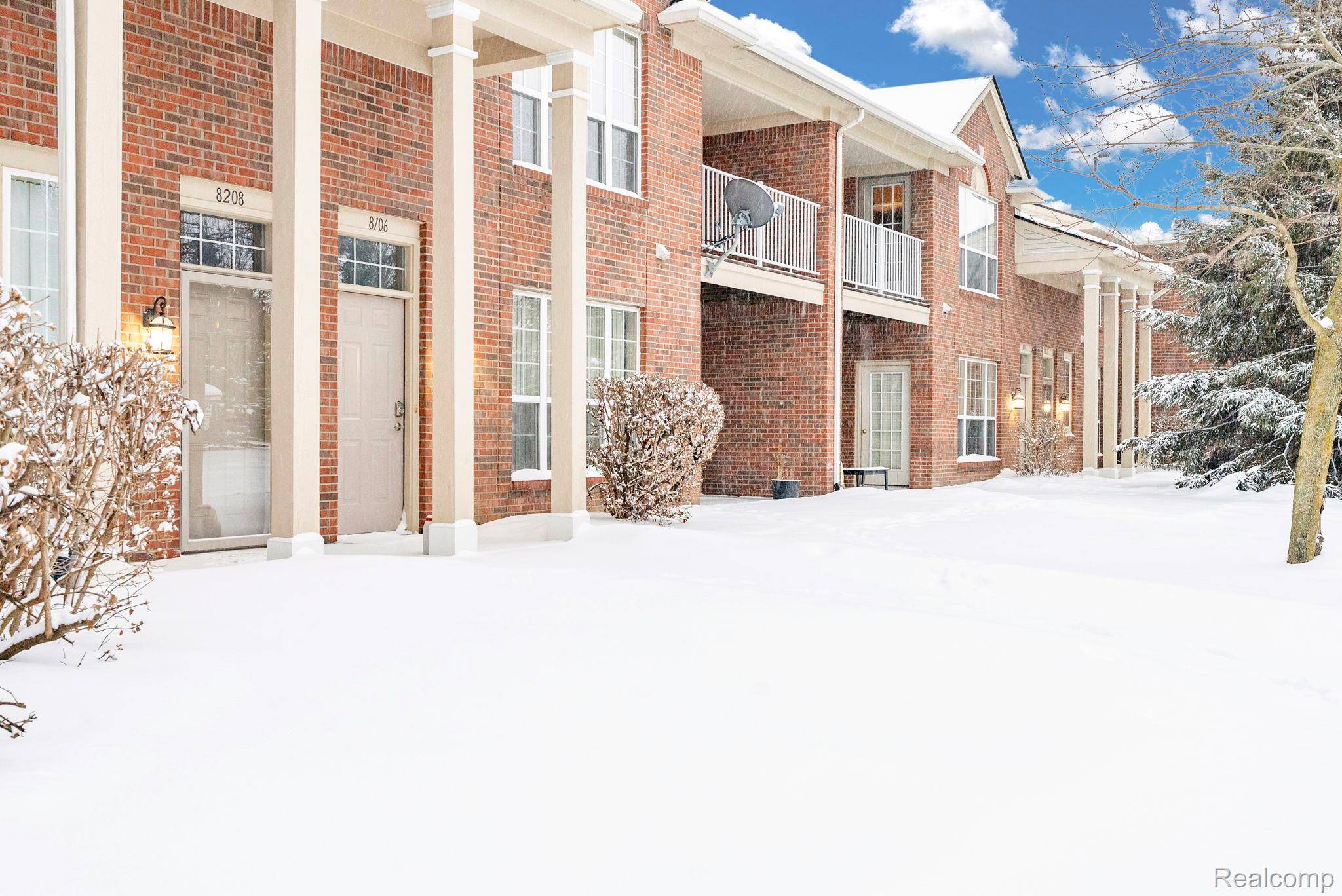 Walled Lake, MI 48390,8208 Chesapeake CIR