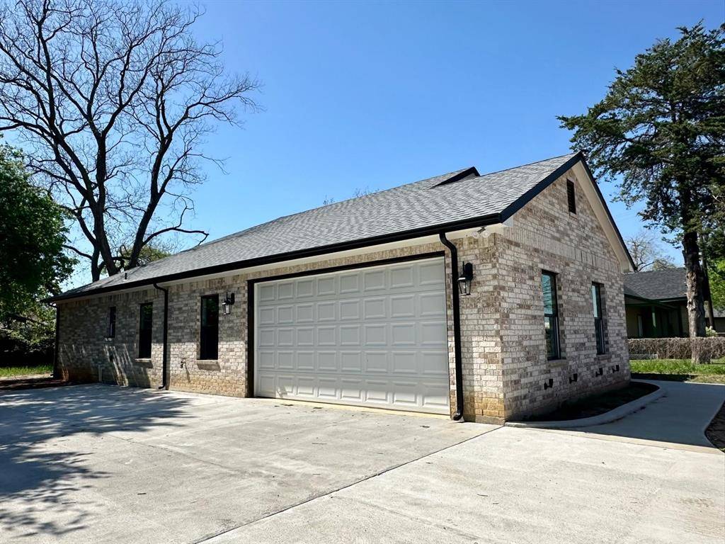 Cleburne, TX 76031,505 N Wilhite Street