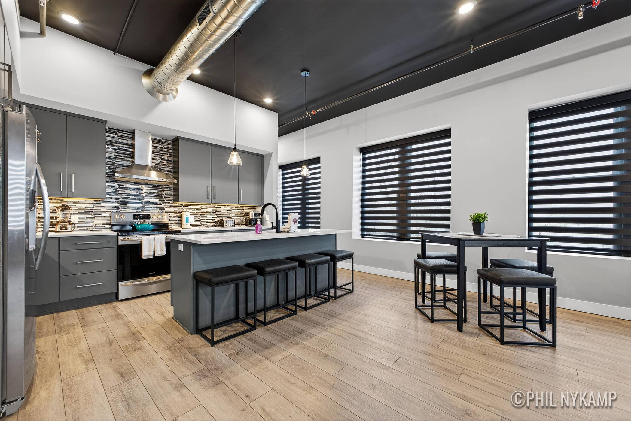 106 E Main ST, Fennville City, MI 49408