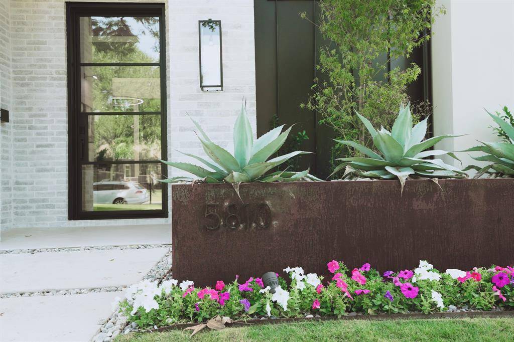 Dallas, TX 75230,5810 Northmoor Drive