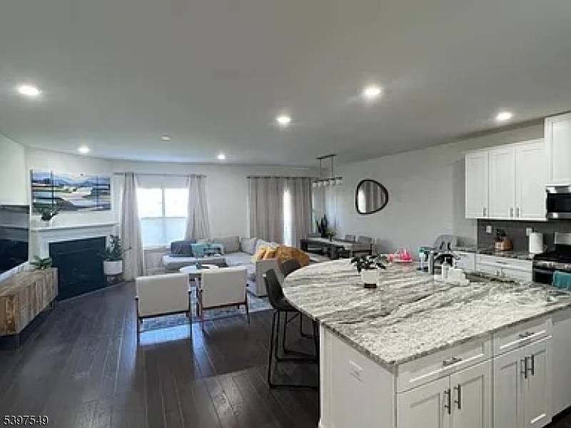 Morris Twp., NJ 07960,31 Gerhard Pl