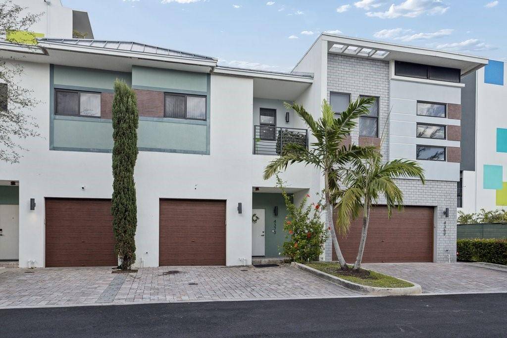 Plantation, FL 33317,4373 NW 9th St #4373