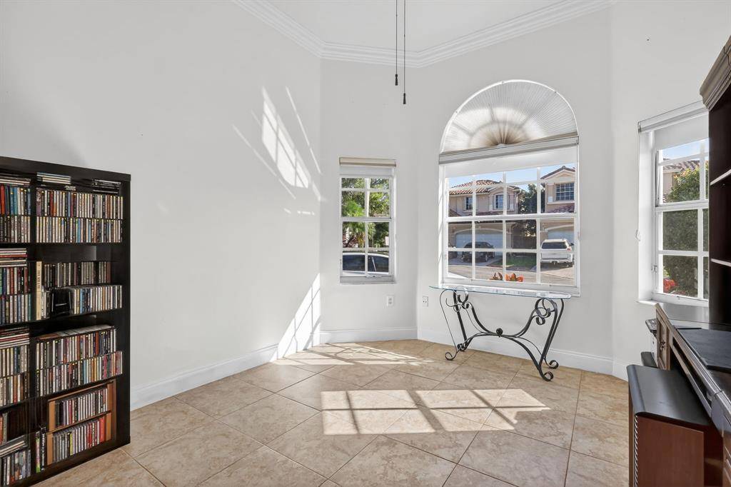 Pembroke Pines, FL 33024,2130 NW 100th Ave