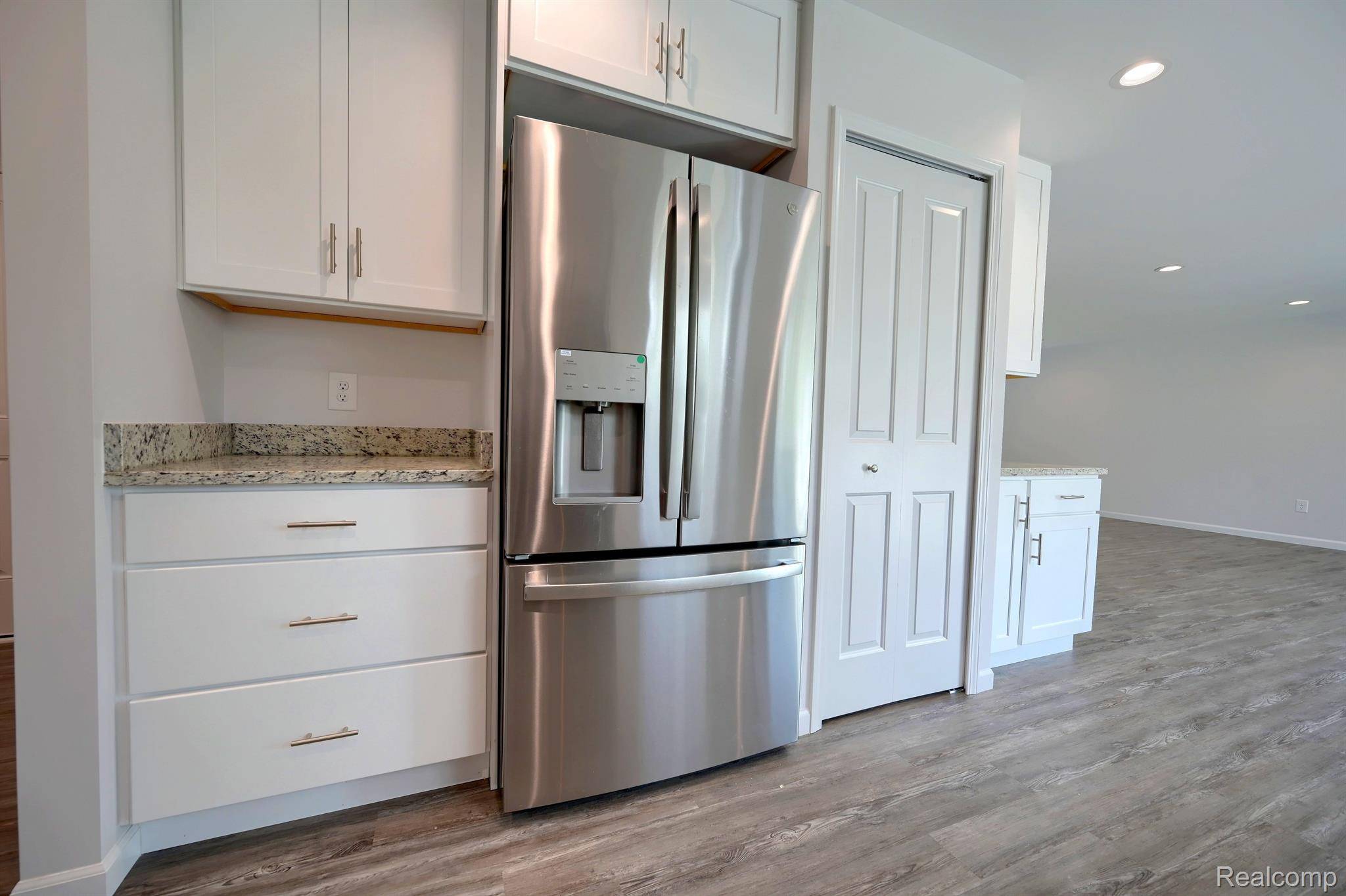 Troy, MI 48083,000 Wisconsin RD