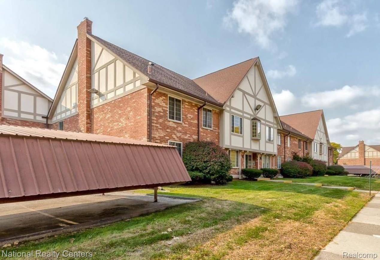 Southfield, MI 48076,30260 Southfield Rd.