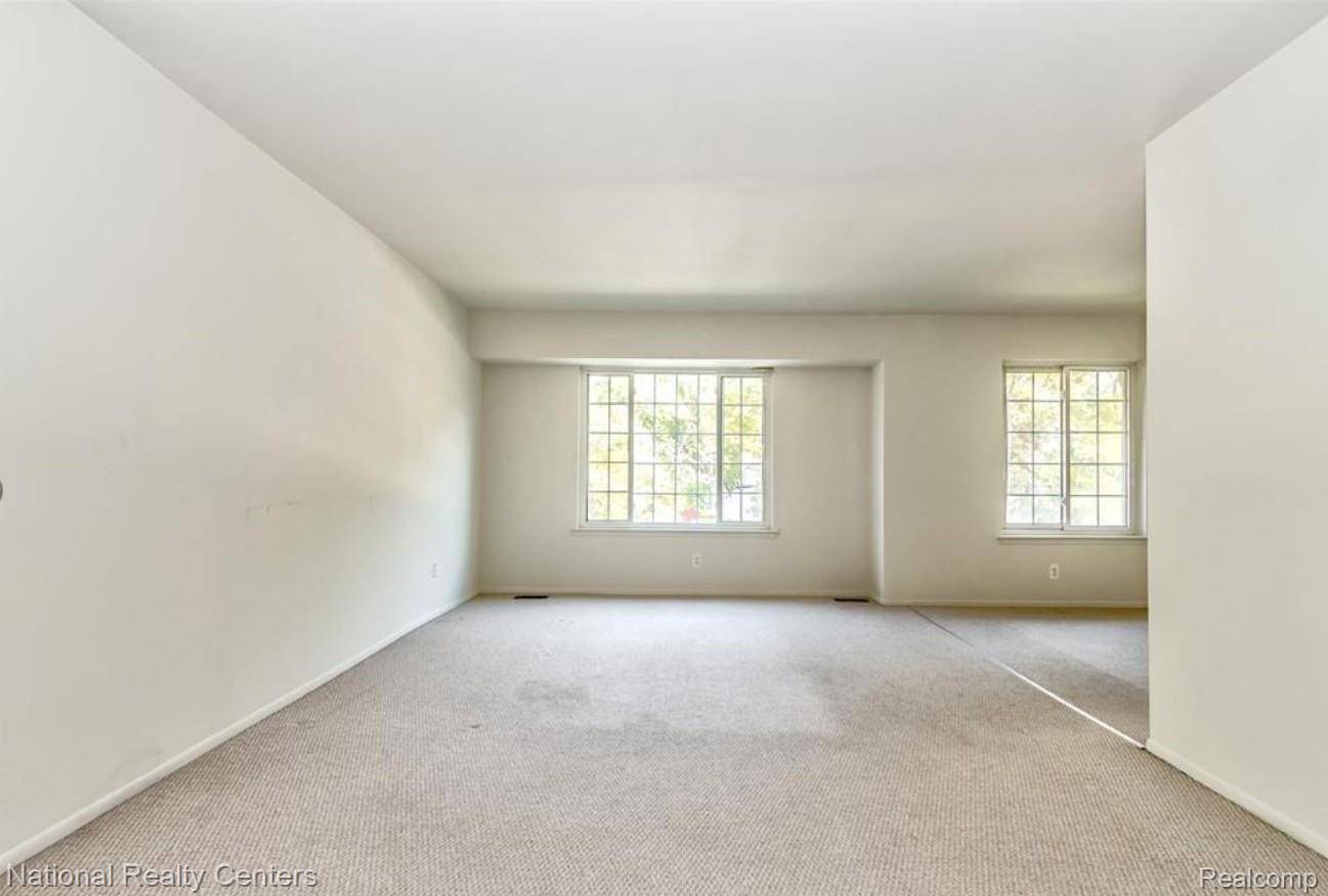 Southfield, MI 48076,30260 Southfield Rd.