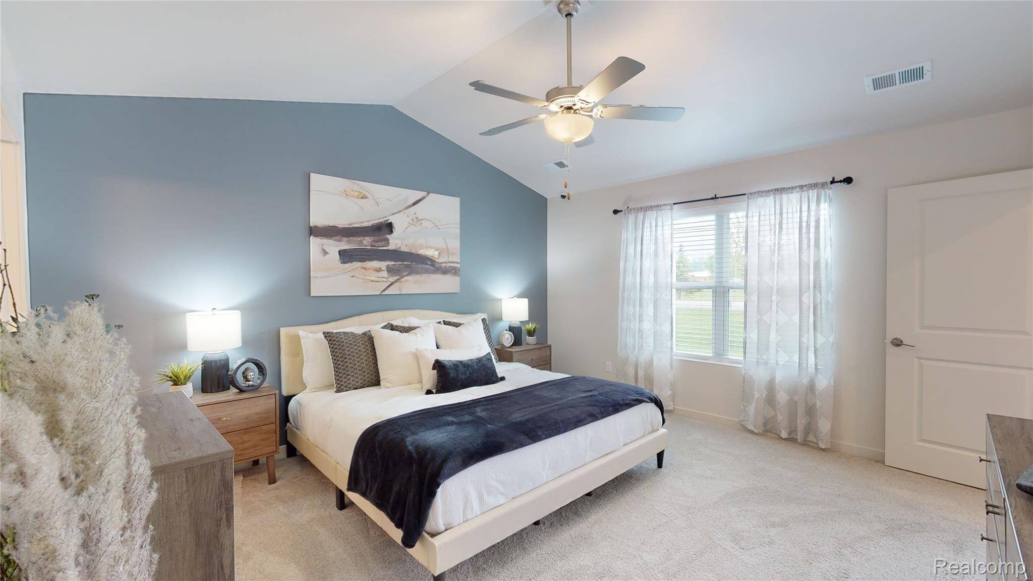 Macomb, MI 48042,20930 Lyon #17