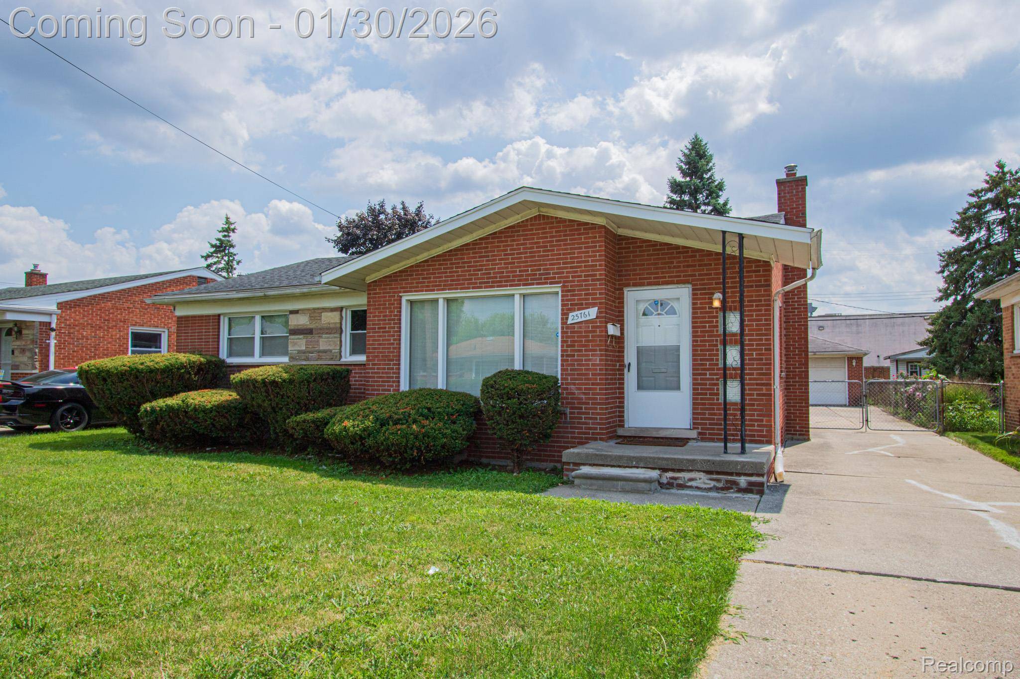 Redford, MI 48239,25761 Jennifer