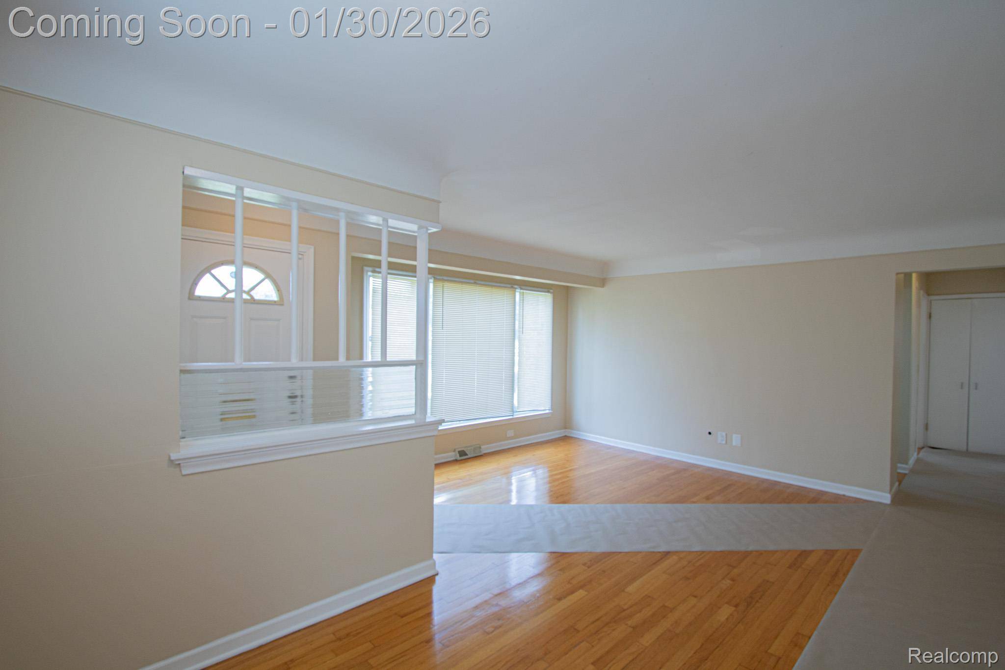 Redford, MI 48239,25761 Jennifer