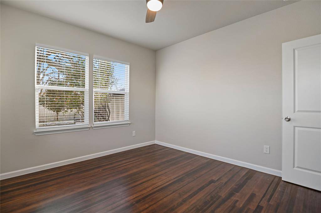 Sherman, TX 75092,820 W College Street