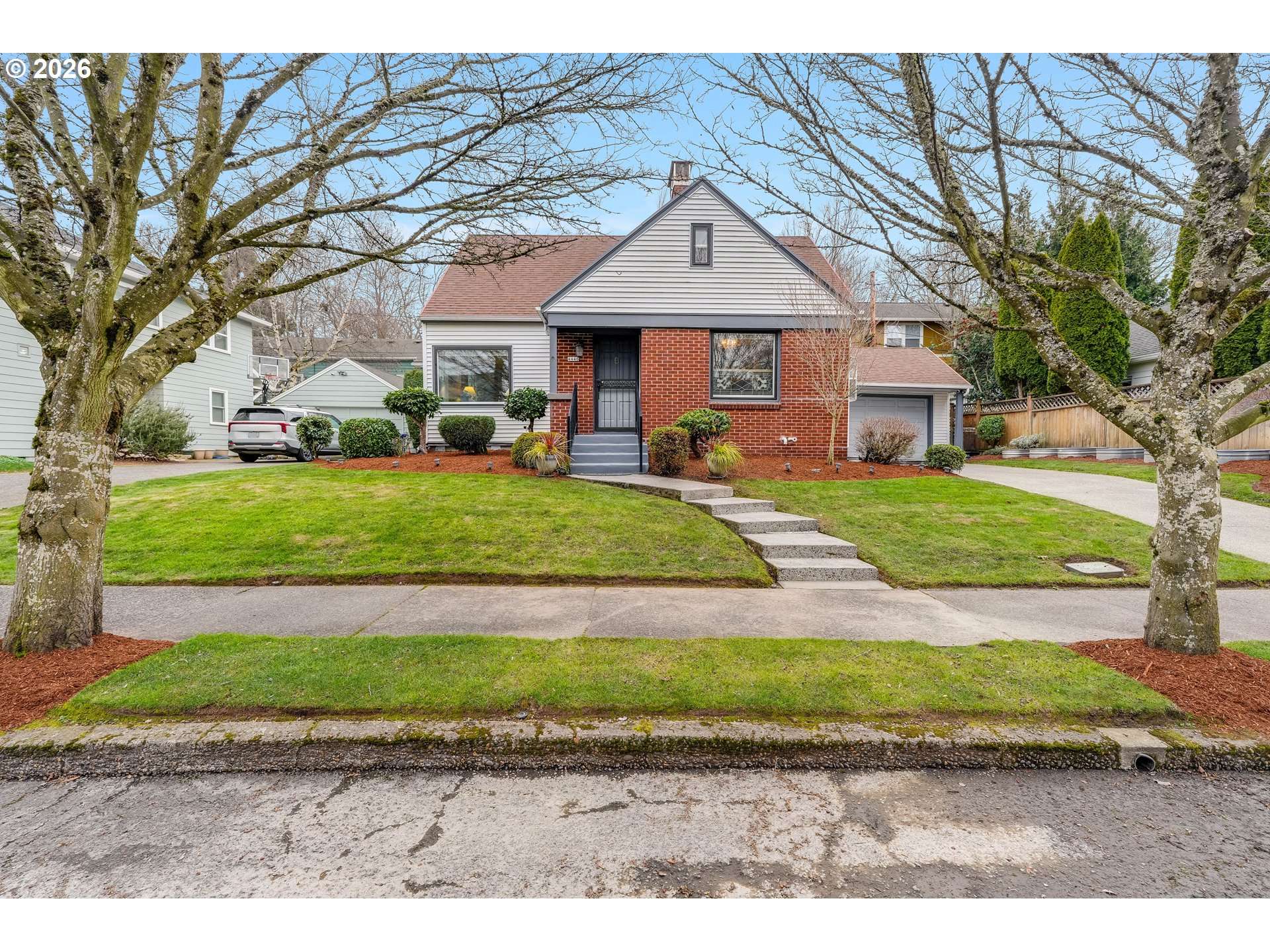 Portland, OR 97213,4446 NE IRVING ST