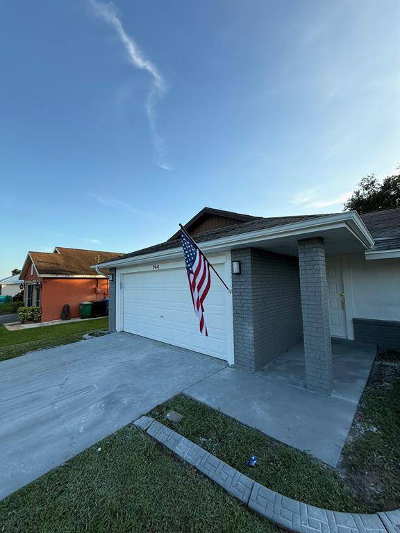 Port St Lucie, FL 34983,744 SW Carmelite Street
