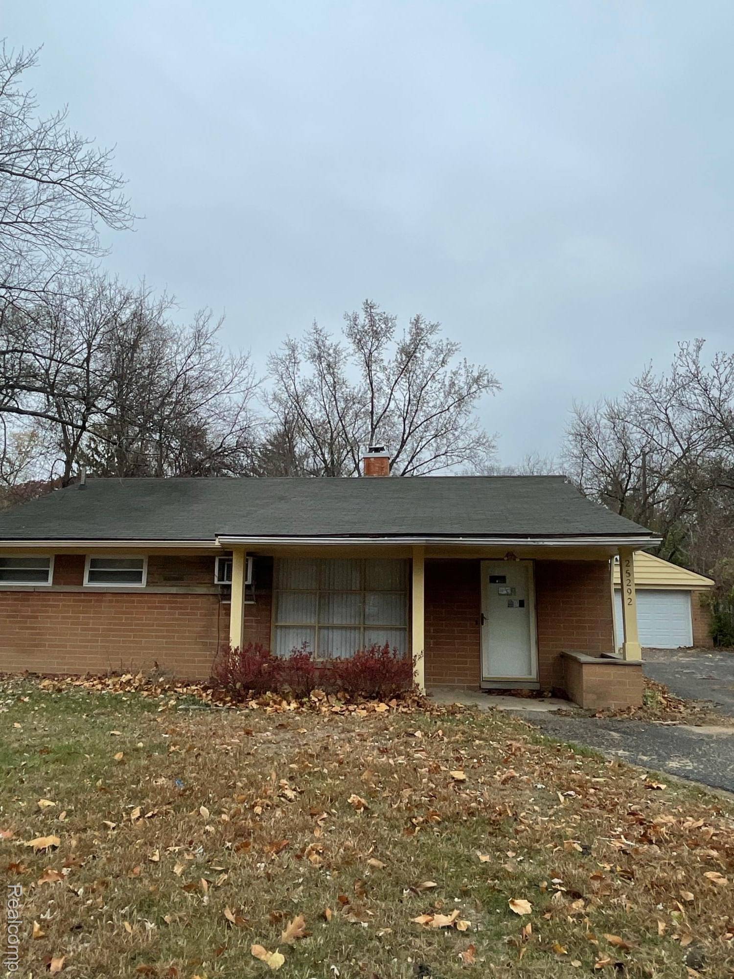 Southfield, MI 48033,25292 Orchard Grove ST