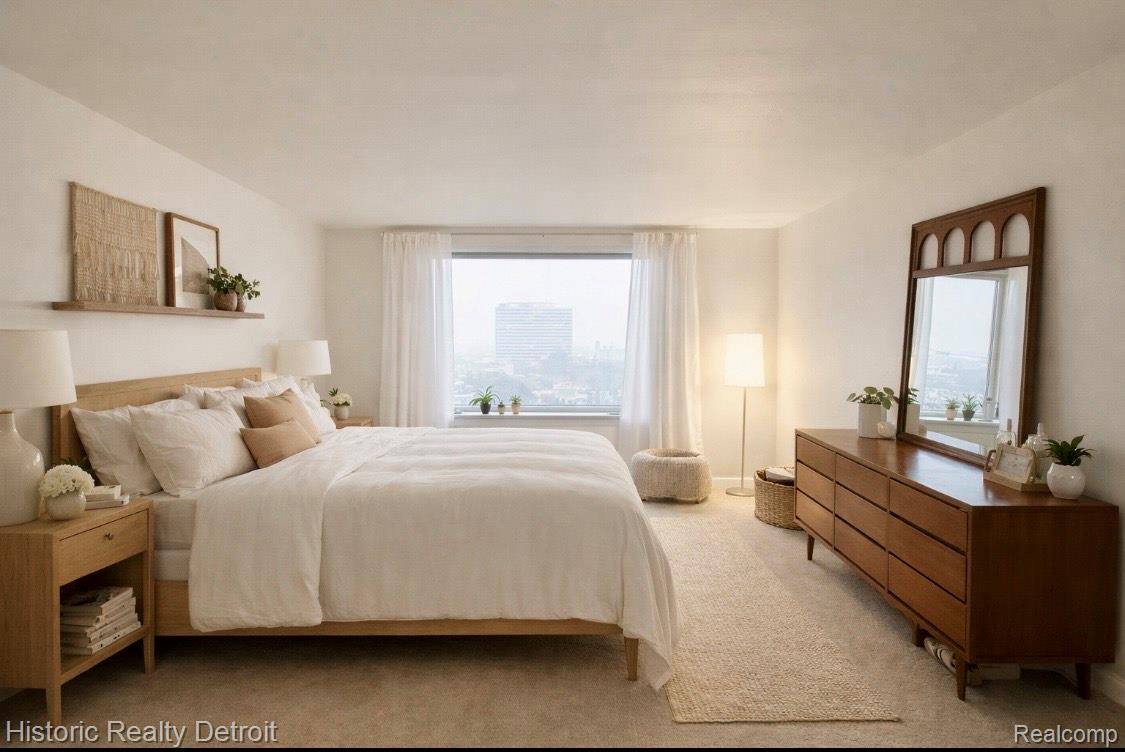 Detroit, MI 48207,1300 E LAFAYETTE ST #1008