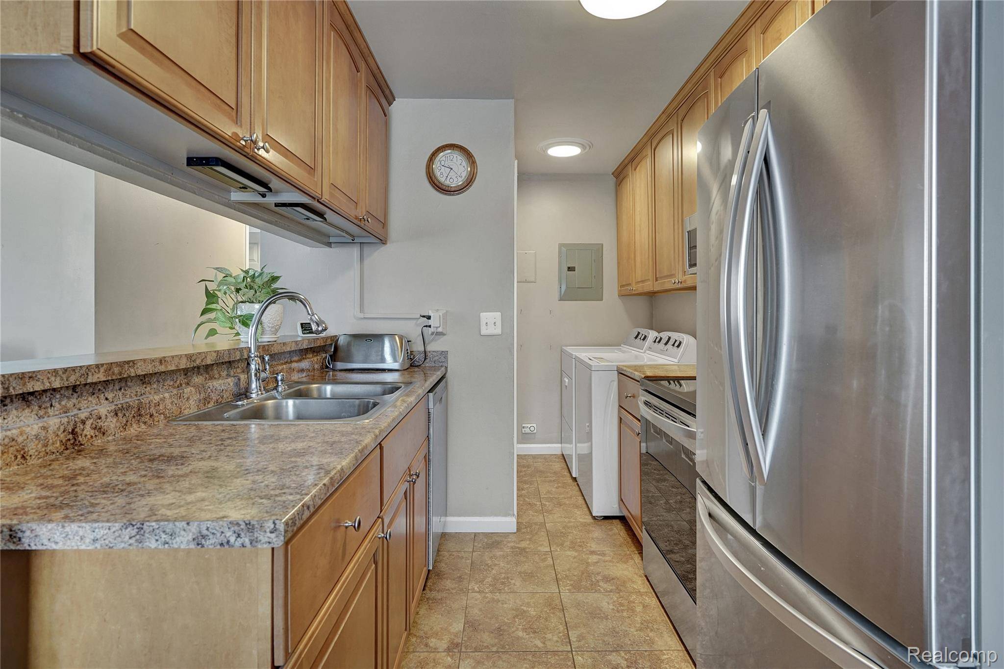 Lake Orion, MI 48430,2627 Thornbrier CT #3D