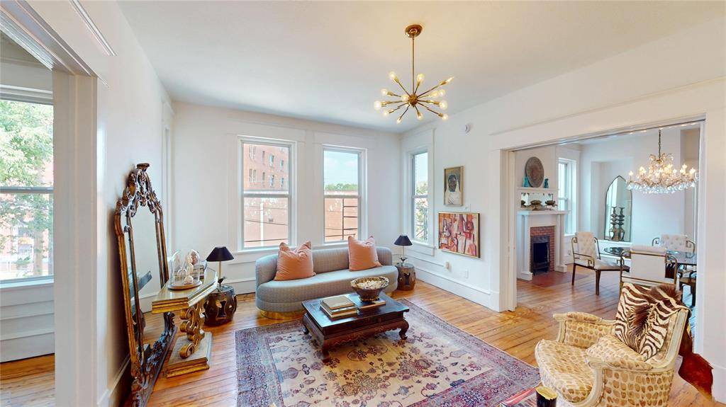 1529 Sullivan Drive #202, Dallas, TX 75215