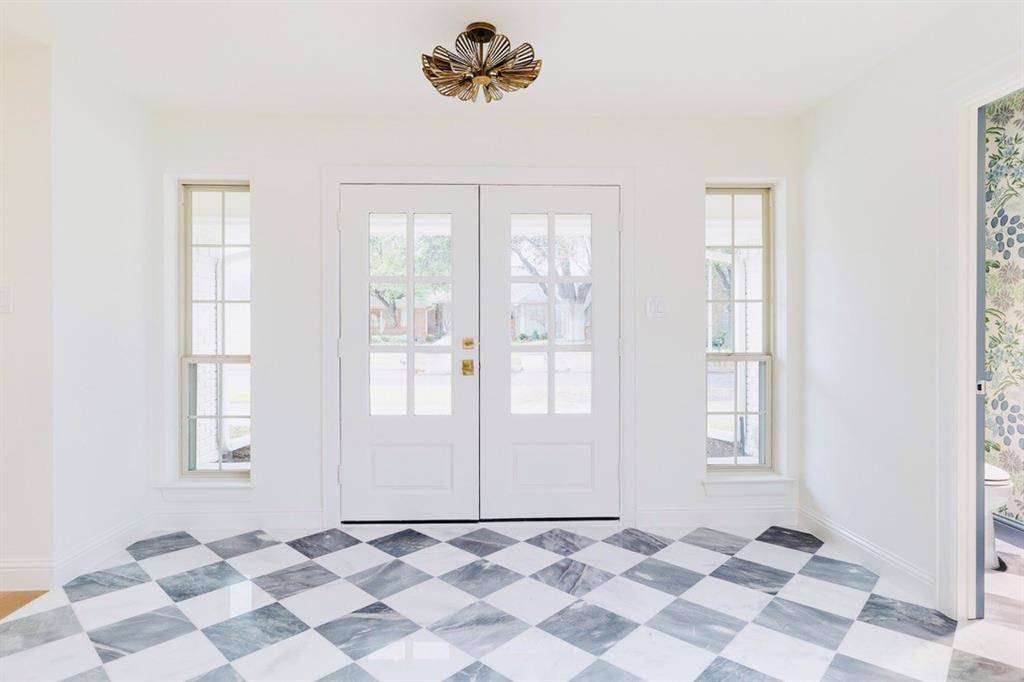 Dallas, TX 75243,9206 Clover Valley Drive