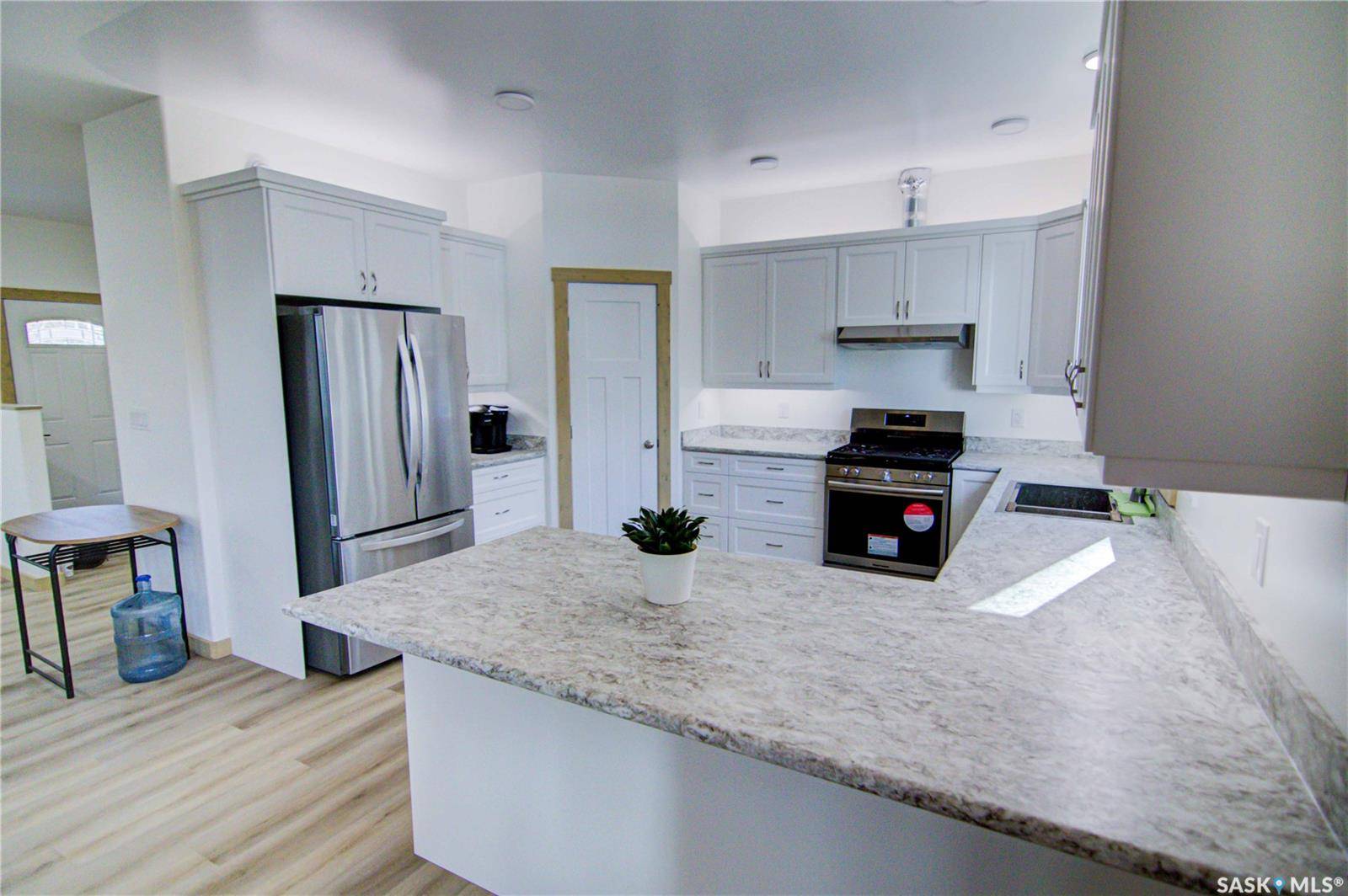 108 Central AVENUE, Love, SK S0J 1P0