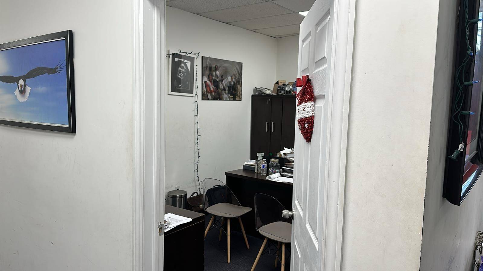 53 Bakersfield ST #Grd Flr, Toronto W05, ON M3J 1Z4