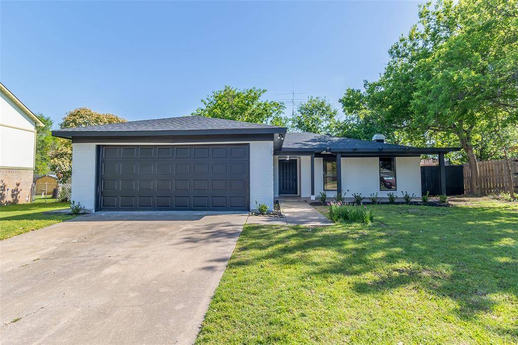 Benbrook, TX 76126,220 Jeaneta Avenue