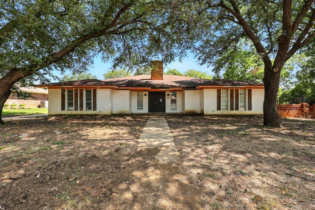 Denton, TX 76209,2304 Royal Acres Drive