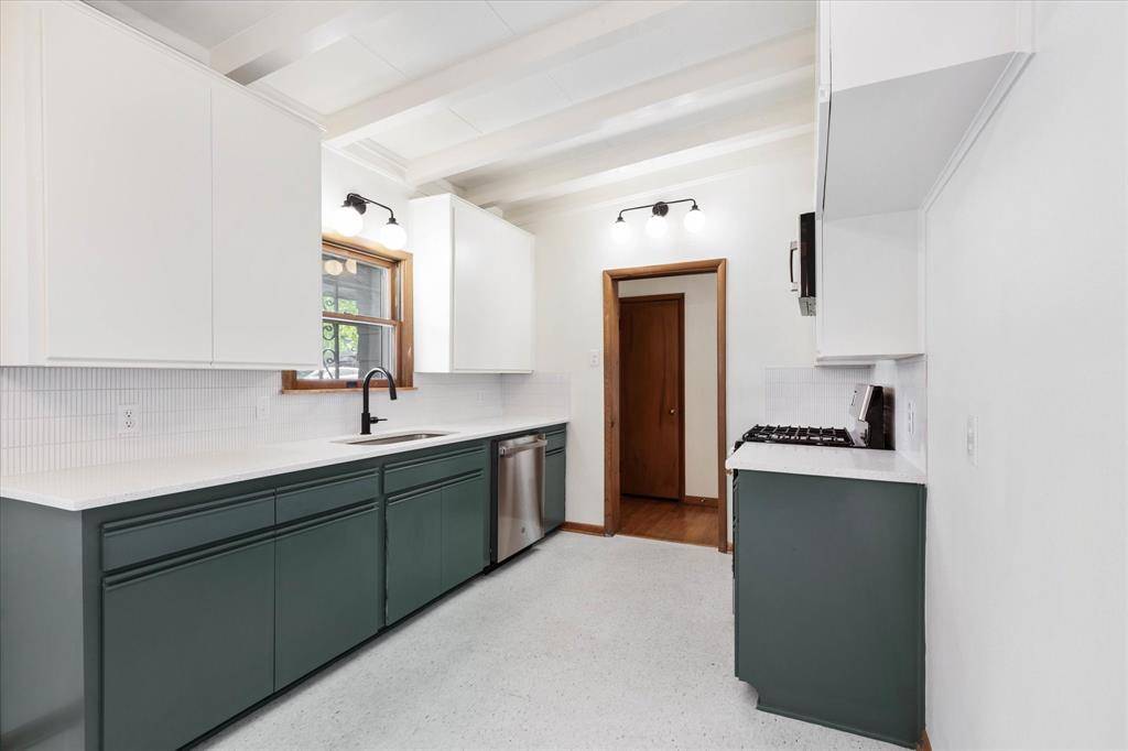 Fort Worth, TX 76133,4516 Rutland Avenue